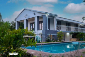 Falcon Lodge